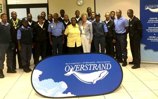 Executive Mayor Botha-Guthrie and DOCS field worker Monica Matais (centre) with outgoing and incoming candidates of the Chrysalis Academy Intern Executive Mayor Botha-Guthrie and DOCS field worker Monica Matais (pictured centre) with outgoing candidates of the Chrysalis Academy Intern Programme and Senior Inspector of Law Enforcement, Zingani Tshefu (pictured to let of Mayor) Programme